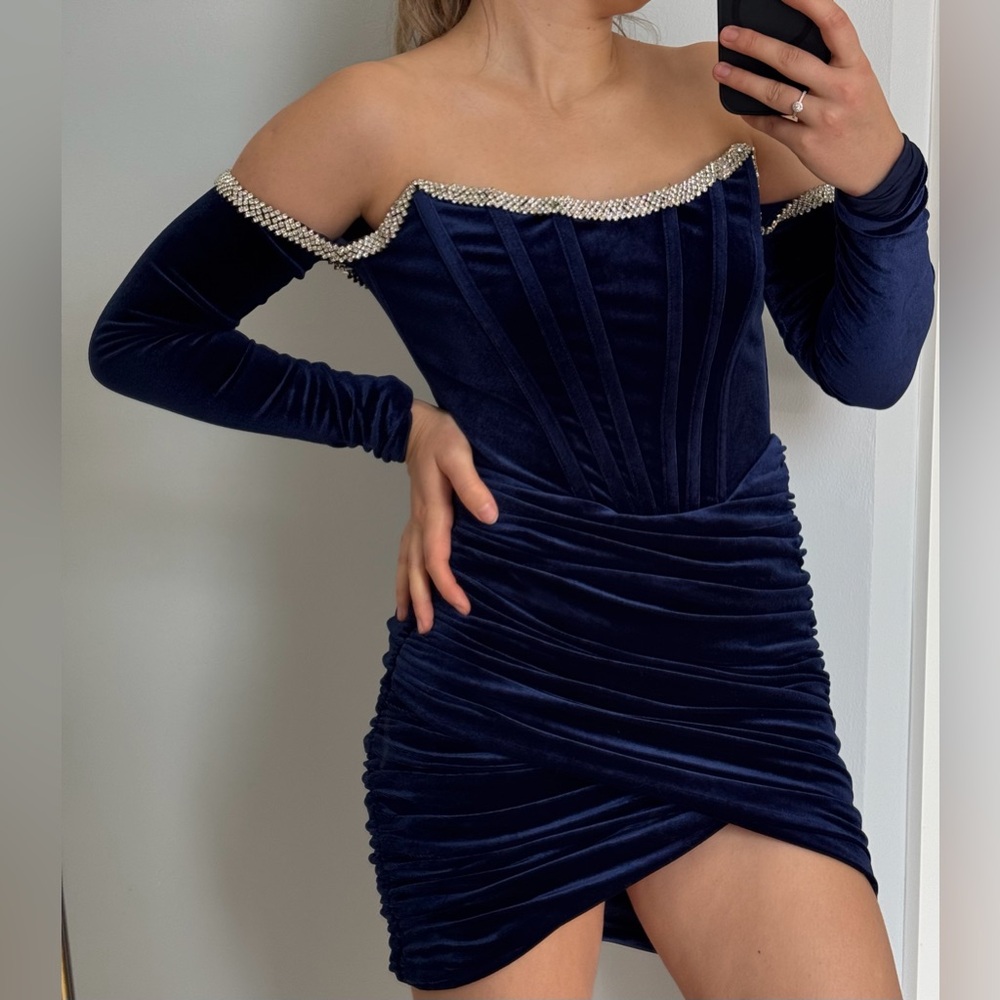 MISS CIRCLE DRESS - Picture 6 of 8